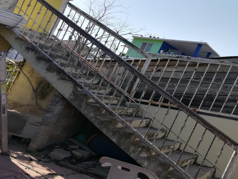 Restauración de fachada residencial